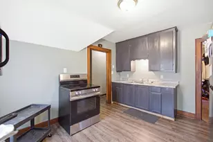 3923 N 27th St, Milwaukee, WI 53216 - Photo 11