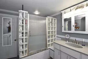 4025 Northwestern Ave, Racine, WI 53405 - Photo 17