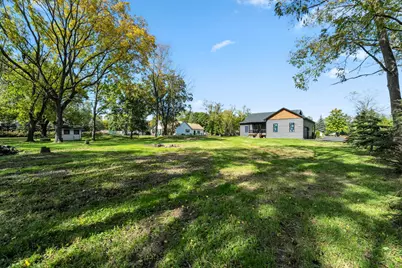121  Glenwood Dr, Delavan, WI 53191 - Photo 11