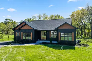 121 Glenwood Dr, Delavan, WI 53191 - Photo 3