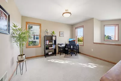 W192N5800  Spencers Pass, Menomonee Falls, WI 53051 - Photo 9
