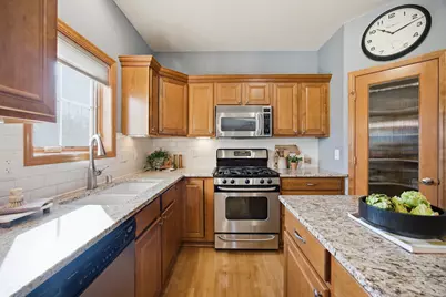W192N5800  Spencers Pass, Menomonee Falls, WI 53051 - Photo 5