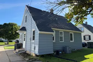 8712 W Montana Ave, West Allis, WI 53227 - Photo 21
