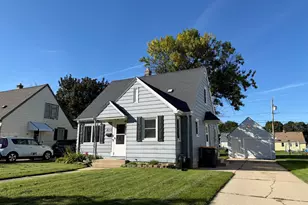 8712 W Montana Ave, West Allis, WI 53227 - Photo 23