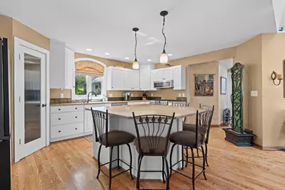 1823 W Shore Dr, Delafield, WI 53018 - Photo 7