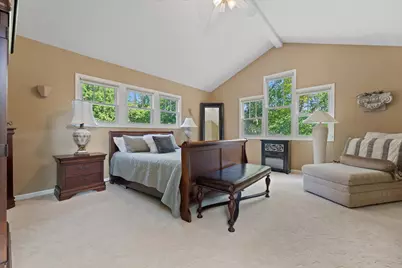 1823 W Shore Dr, Delafield, WI 53018 - Photo 25