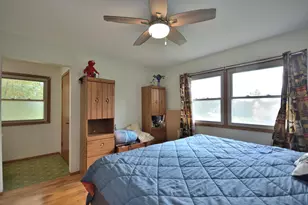 S36W27855 Robin Hill Cir, Waukesha, WI 53189 - Photo 15