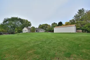 S36W27855 Robin Hill Cir, Waukesha, WI 53189 - Photo 29