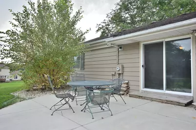 S36W27855  Robin Hill Cir, Waukesha, WI 53189 - Photo 27