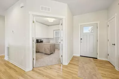 9282 S Overlook Way, Franklin, WI 53132 - Photo 19