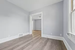 2910 N 17th St, Milwaukee, WI 53206 - Photo 11