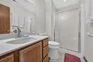941 Crestwood Dr, Burlington, WI 53105 - Photo 13