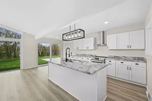 9131 N Pelham Pkwy, Bayside, WI 53217 - Photo 5