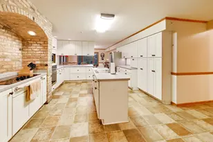 373 Church St, Burlington, WI 53105 - Photo 17