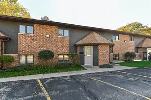 637 Meadow Ln, Burlington, WI 53105 - Photo 3