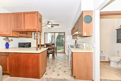 637  Meadow Ln #207, Burlington, WI 53105 - Photo 7