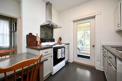 1120  6th St, Winona, MN 55987 - Photo 9
