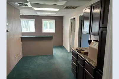 806 E Commercial Ave, Whitewater, WI 53190 - Photo 9