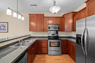 2561 W Colonial Woods Dr, Oak Creek, WI 53154 - Photo 11
