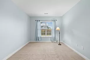 2561 W Colonial Woods Dr, Oak Creek, WI 53154 - Photo 21