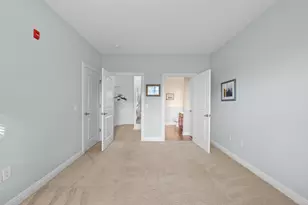2561 W Colonial Woods Dr, Oak Creek, WI 53154 - Photo 23