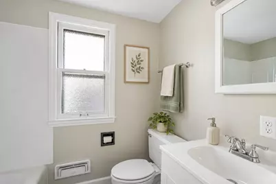 7707 W Hadley St, Milwaukee, WI 53222 - Photo 23