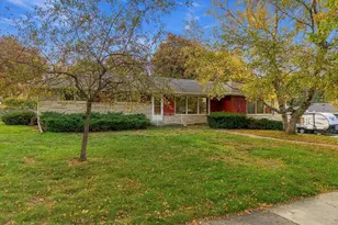 918 S 7th Ave, West Bend, WI 53095 - Photo 37