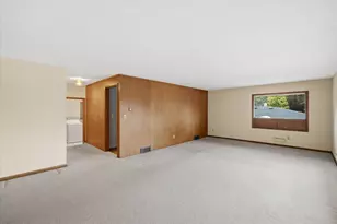 918 S 7th Ave, West Bend, WI 53095 - Photo 19