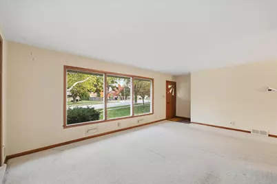 918 S 7th Ave, West Bend, WI 53095 - Photo 15