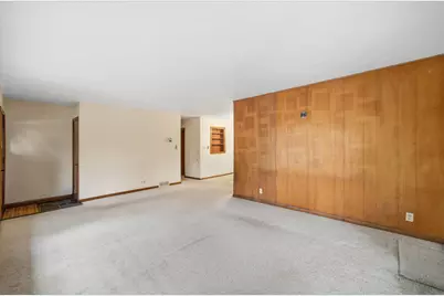 918 S 7th Ave, West Bend, WI 53095 - Photo 17