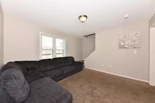 10102 W Jonen St, Milwaukee, WI 53224 - Photo 9