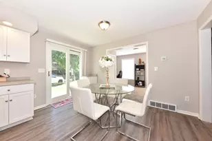 10102 W Jonen St, Milwaukee, WI 53224 - Photo 5