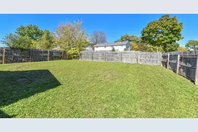 10102 W Jonen St, Milwaukee, WI 53224 - Photo 35