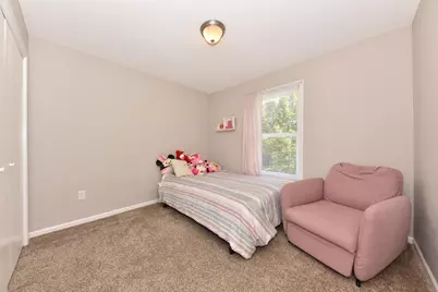10102 W Jonen St, Milwaukee, WI 53224 - Photo 17