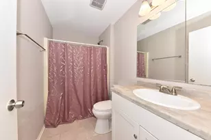 10102 W Jonen St, Milwaukee, WI 53224 - Photo 21