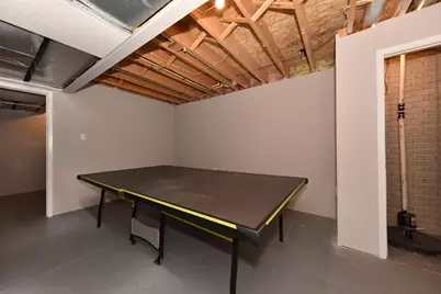 10102 W Jonen St, Milwaukee, WI 53224 - Photo 25