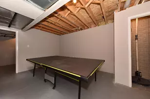10102 W Jonen St, Milwaukee, WI 53224 - Photo 25