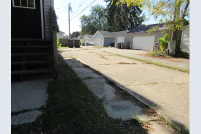 711  Ashland Ave, Sheboygan, WI 53081 - Photo 25