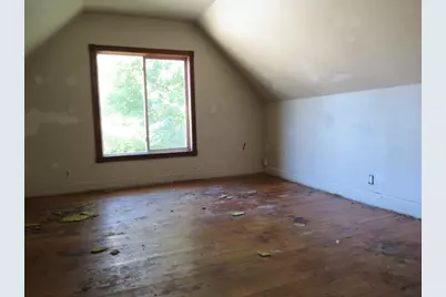711  Ashland Ave, Sheboygan, WI 53081 - Photo 11