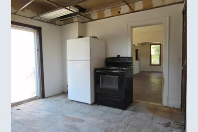 711  Ashland Ave, Sheboygan, WI 53081 - Photo 7