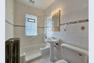 2220 E Vollmer Ave #2222, Milwaukee, WI 53207 - Photo 19