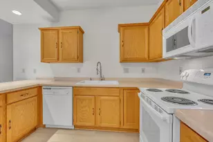 1495 Garay Ln, Port Washington, WI 53074 - Photo 11