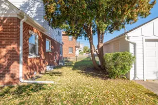 3700 N 52nd St, Milwaukee, WI 53216 - Photo 25