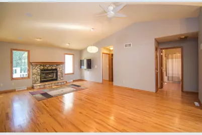 2356  Brookstone Ln, Waukesha, WI 53188 - Photo 13
