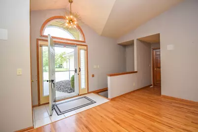 2356  Brookstone Ln, Waukesha, WI 53188 - Photo 21