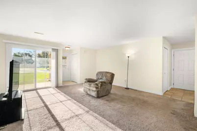 516  Pewaukee Rd #C, Pewaukee, WI 53072 - Photo 3