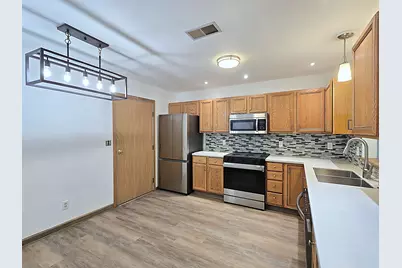 6035 S Crosswinds Dr #5, Cudahy, WI 53110 - Photo 5
