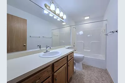 6035 S Crosswinds Dr #5, Cudahy, WI 53110 - Photo 19
