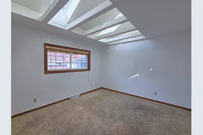 6035 S Crosswinds Dr #5, Cudahy, WI 53110 - Photo 25