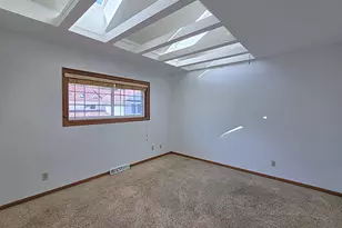 6035 S Crosswinds Dr, Cudahy, WI 53110 - Photo 25
